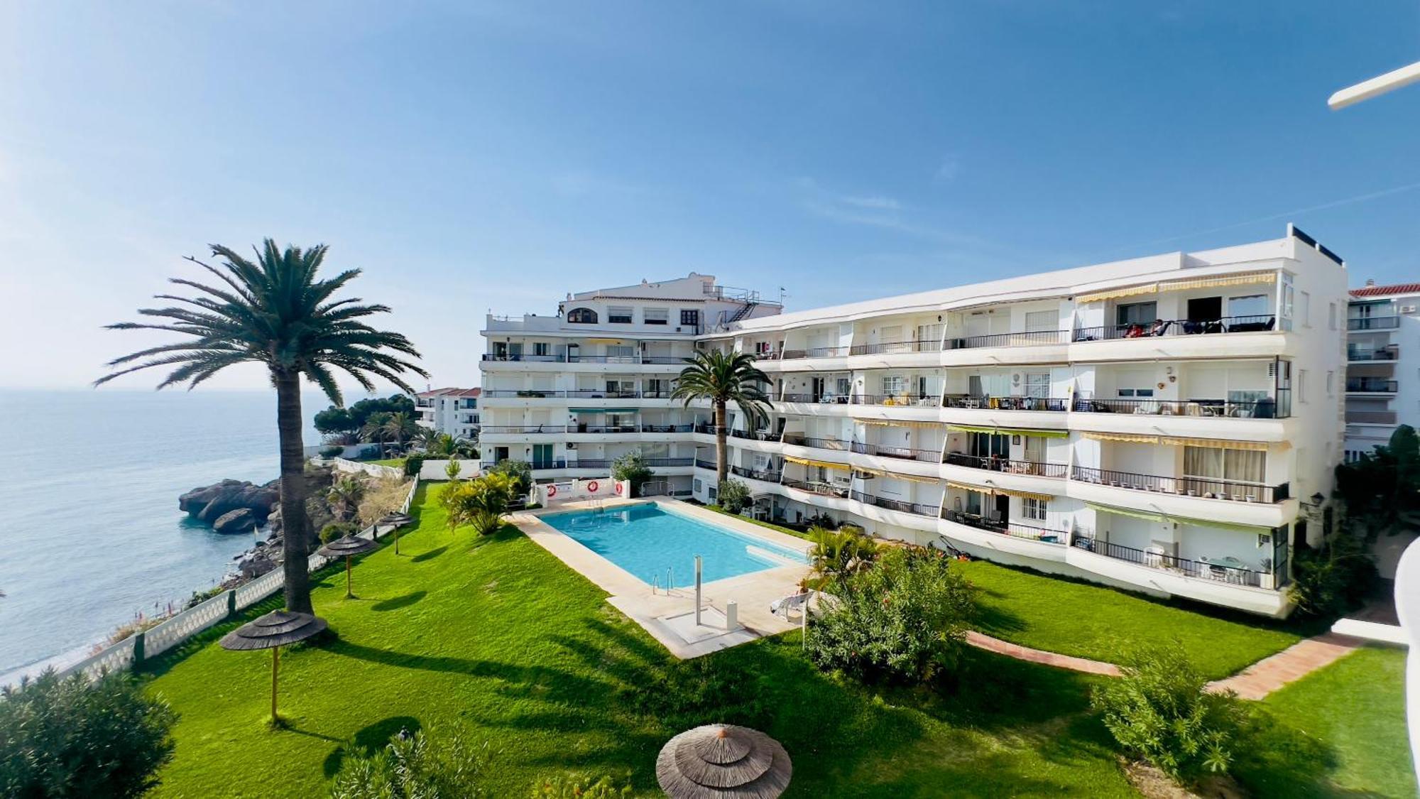 Апартаменты Acapulco Playa Beautiful Seaview Нерха Экстерьер фото